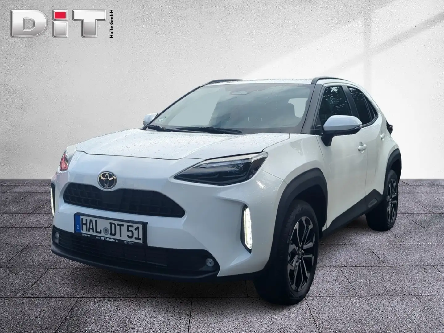 Toyota Yaris Cross 1.5 Teamplayer Klima Kamera Sitzhzg Weiß - 1