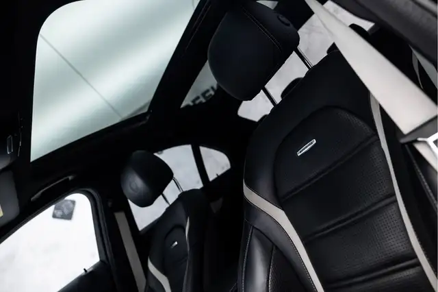 Mercedes-Benz C-Class view 27