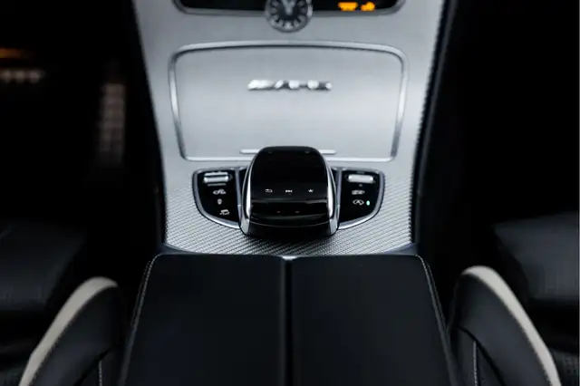 Mercedes-Benz C-Class view 21