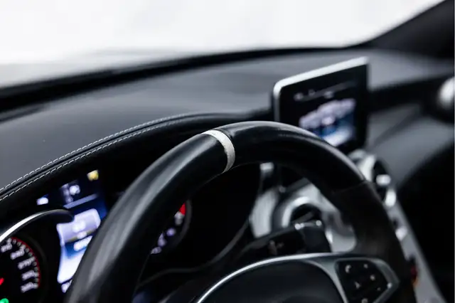 Mercedes-Benz C-Class view 30