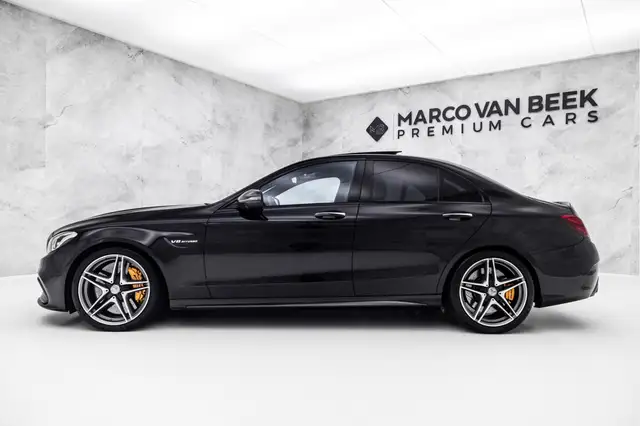 Mercedes-Benz C-Class view 5