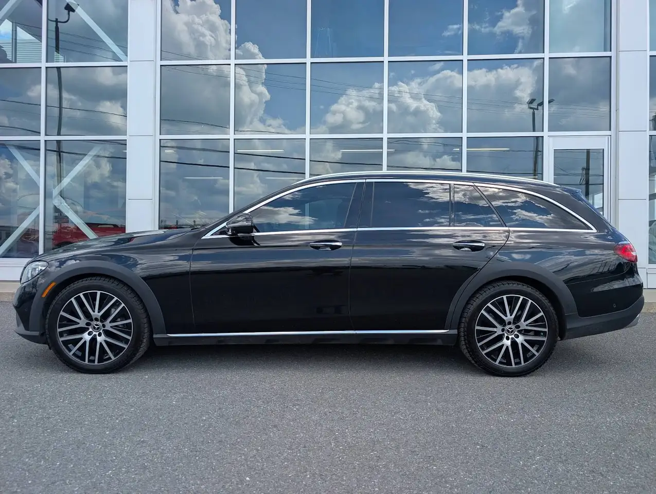 Mercedes-Benz E-Class fotografie Mercedes-Benz E-Class