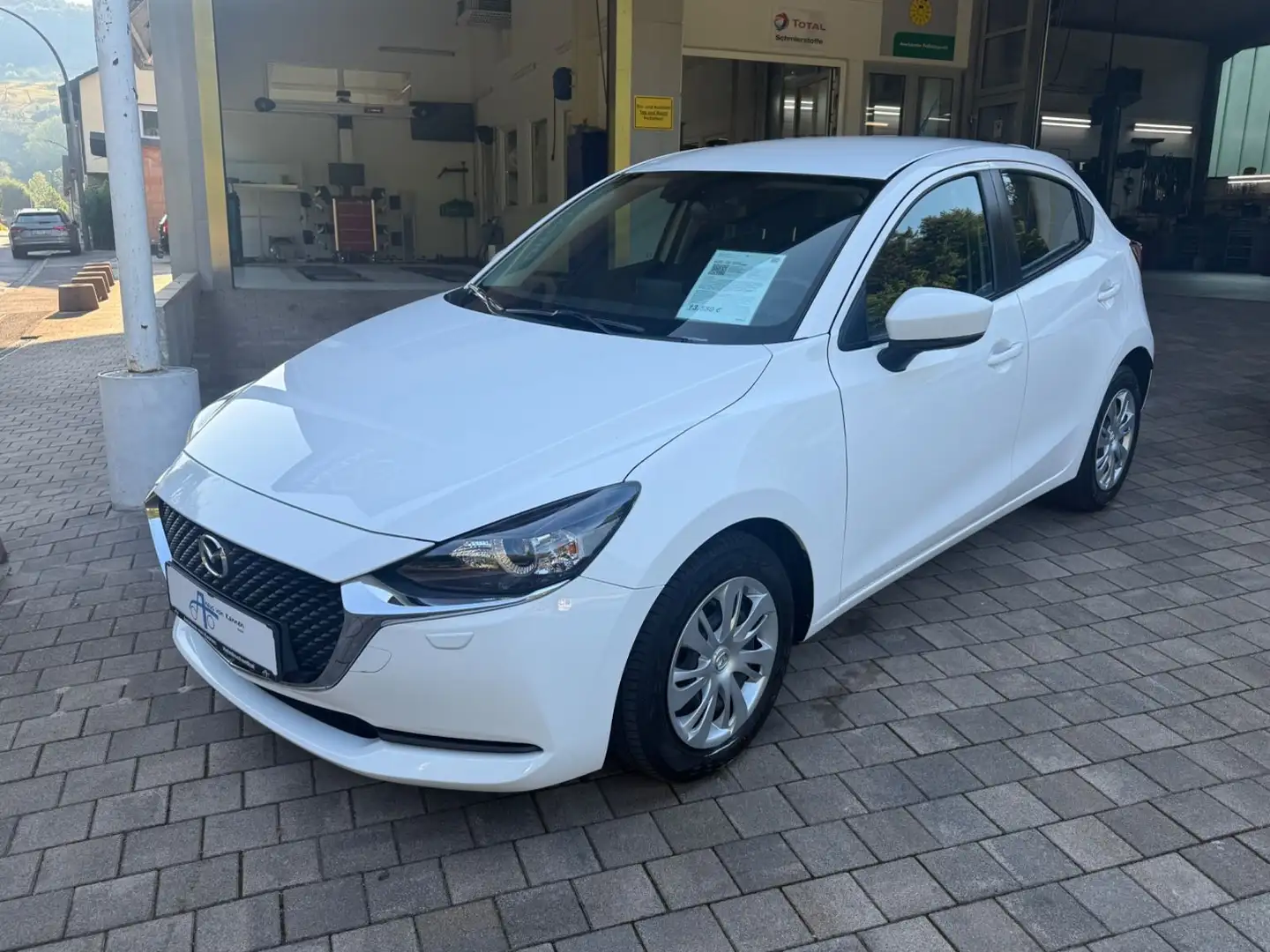 Mazda 2 Lim. Ad'vantage Blanc - 2