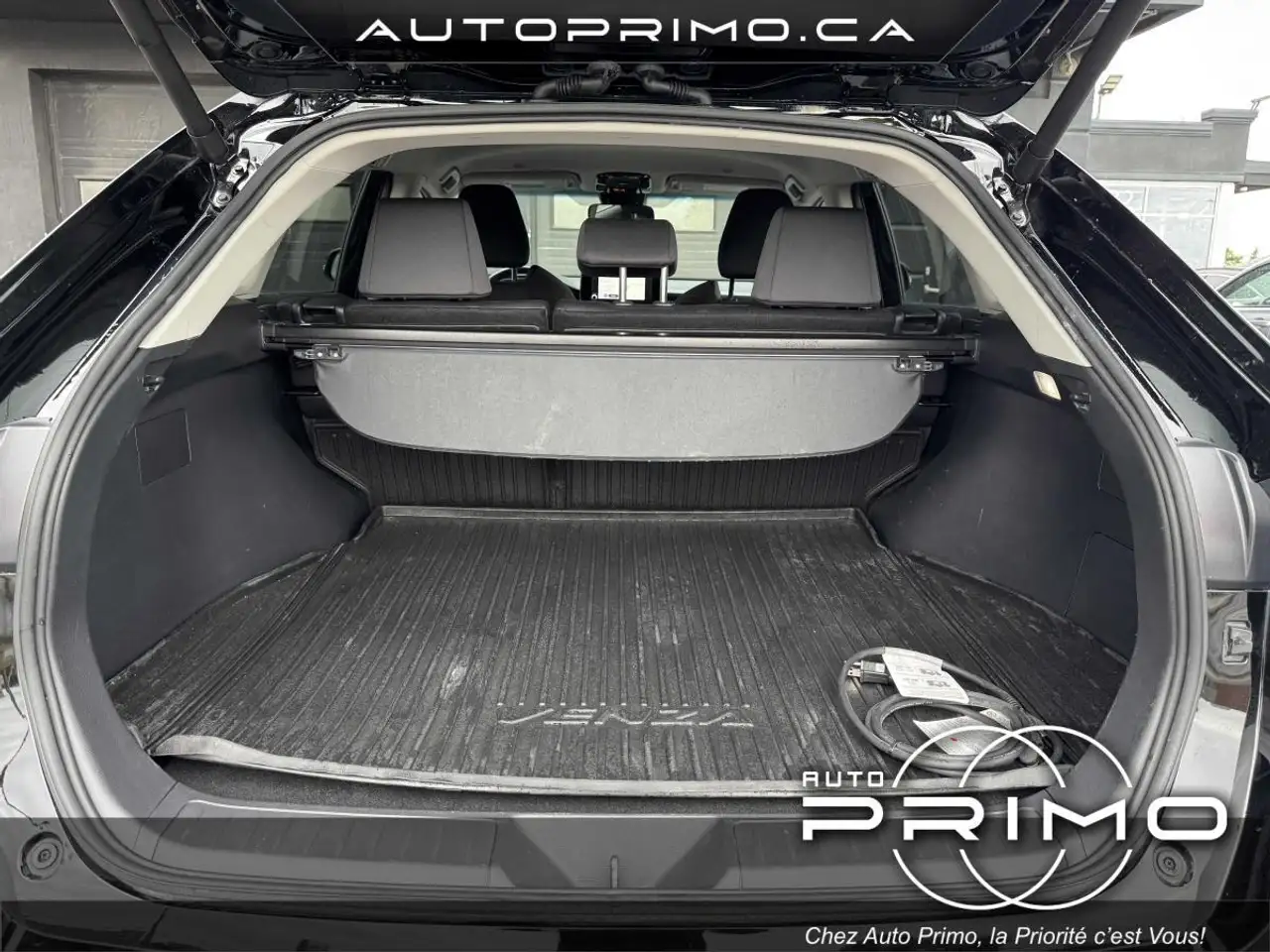 Toyota Venza снимка Toyota Venza