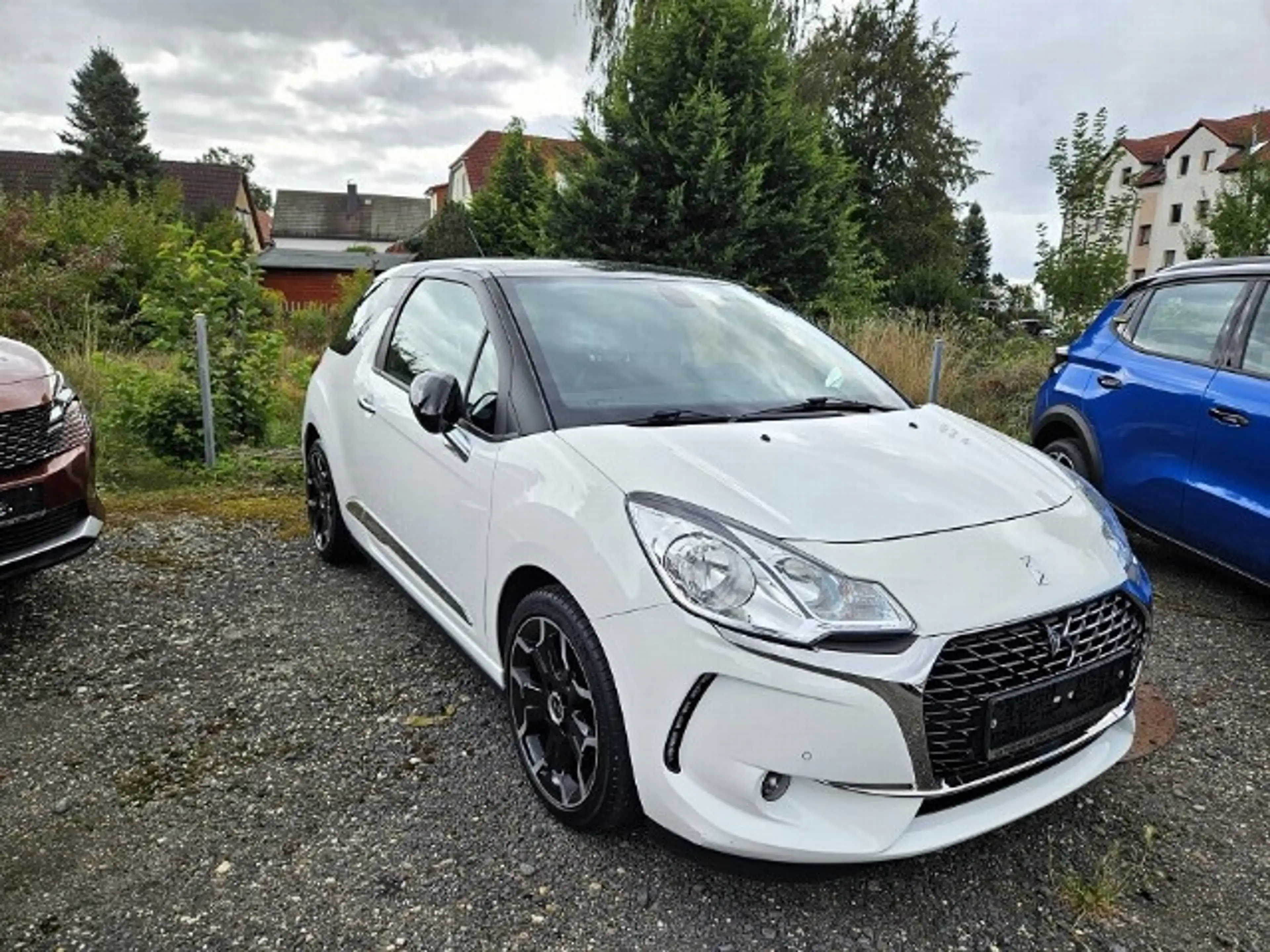 DS Automobiles DS 3 PureTech 110 Connect Chic Navi SHZ Soundsystem — photo 5