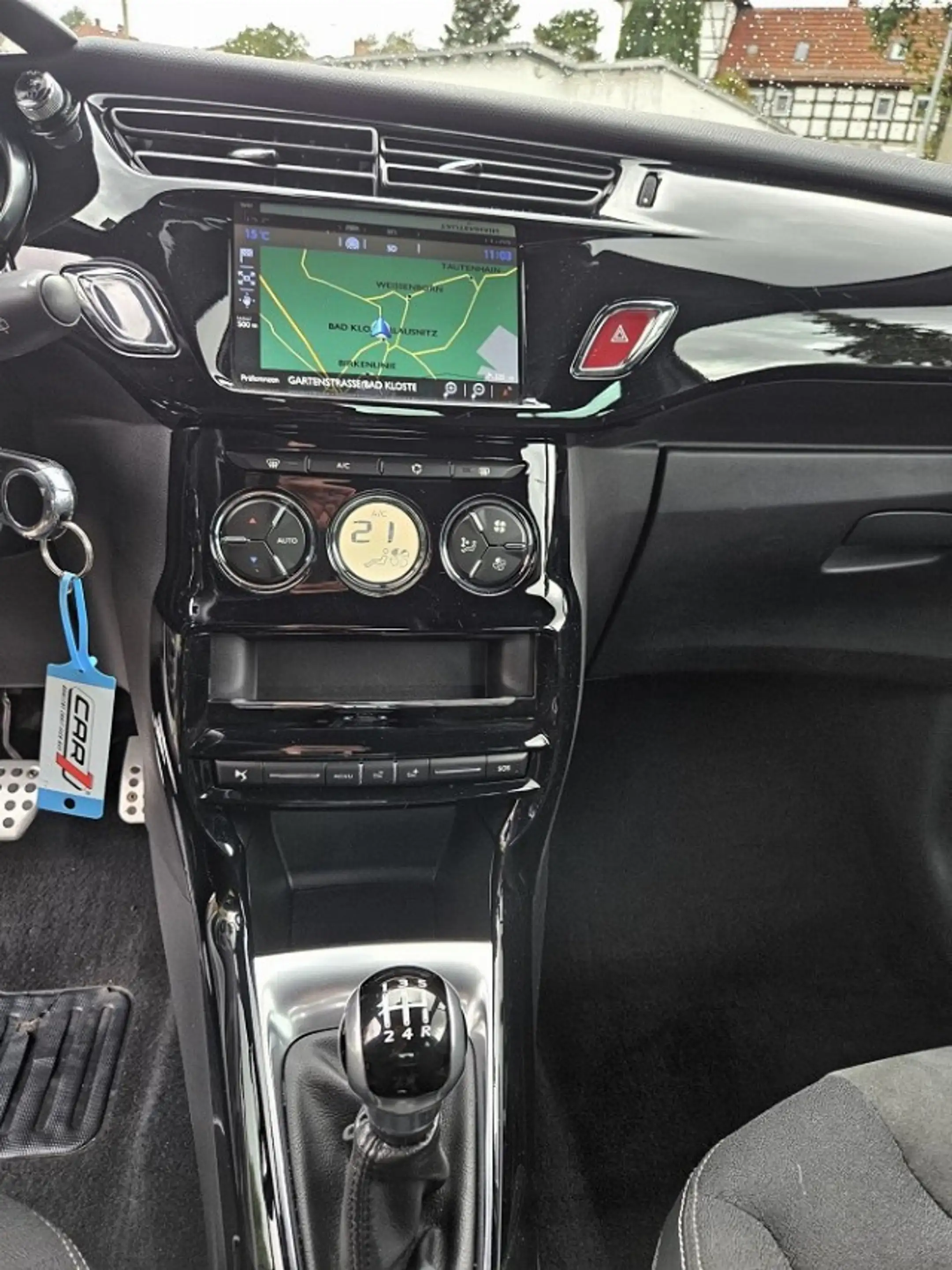 DS Automobiles DS 3 PureTech 110 Connect Chic Navi SHZ Soundsystem — photo 14