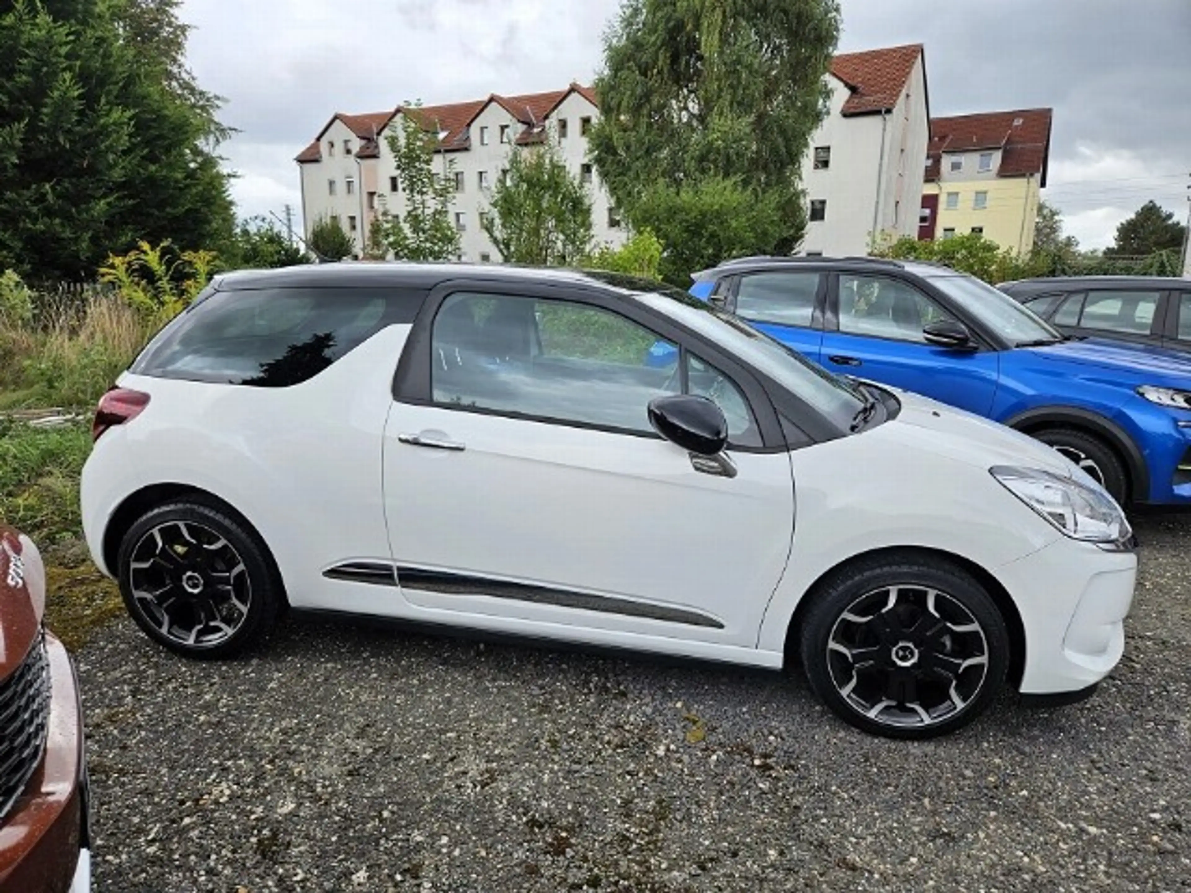 DS Automobiles DS 3 PureTech 110 Connect Chic Navi SHZ Soundsystem — photo 6