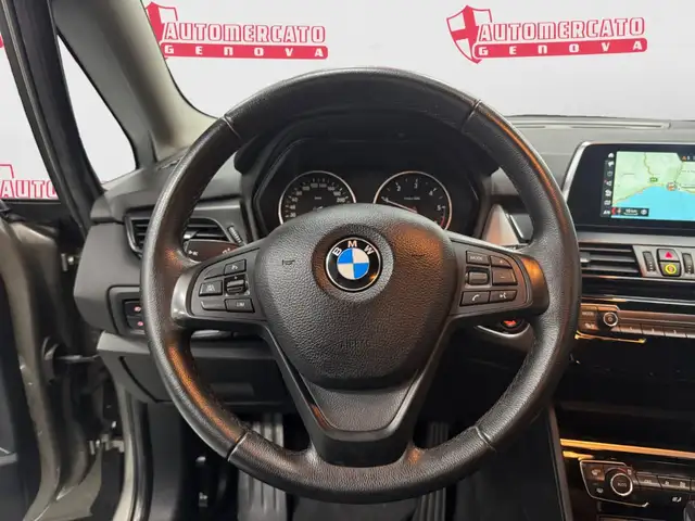 BMW 2 Series view 10