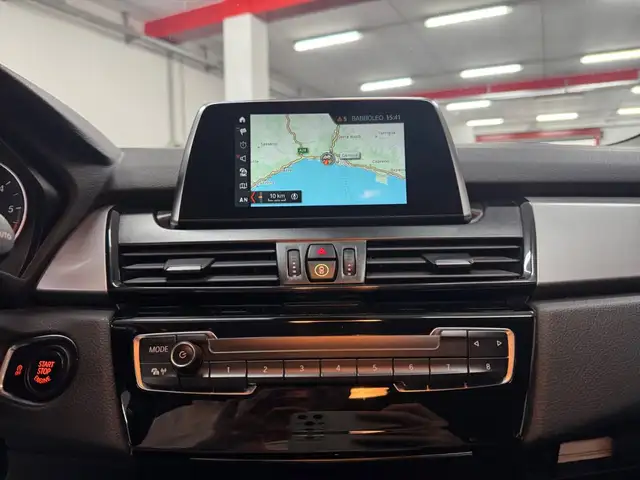 BMW 2 Series view 13