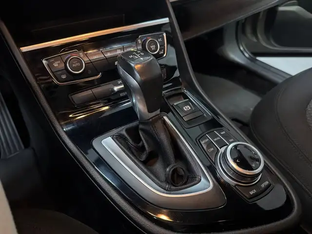 BMW 2 Series view 14