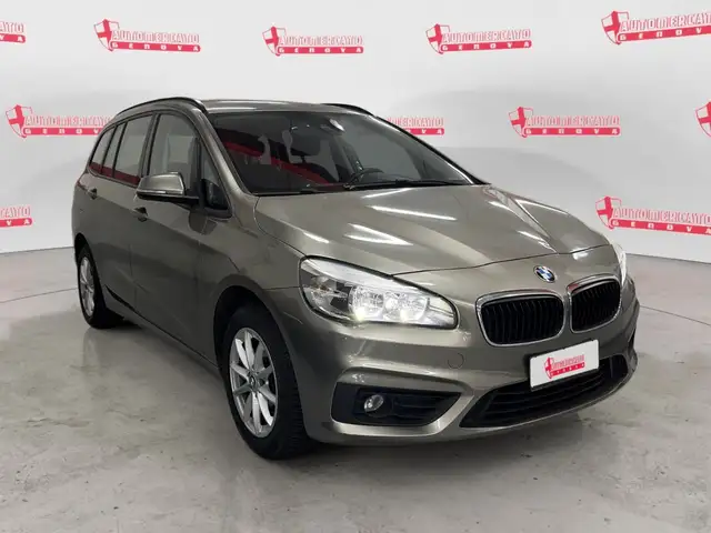BMW 2 Series view 5
