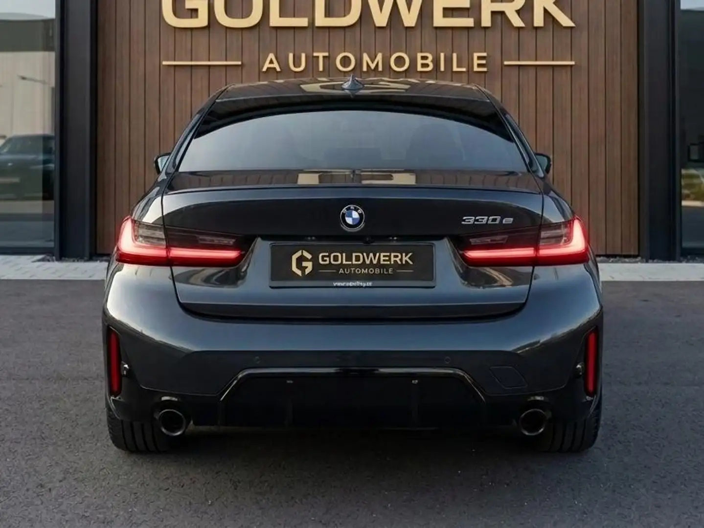 BMW 330 330e Automatikgetriebe (Steptronic) M Sportpaket Grau - 2