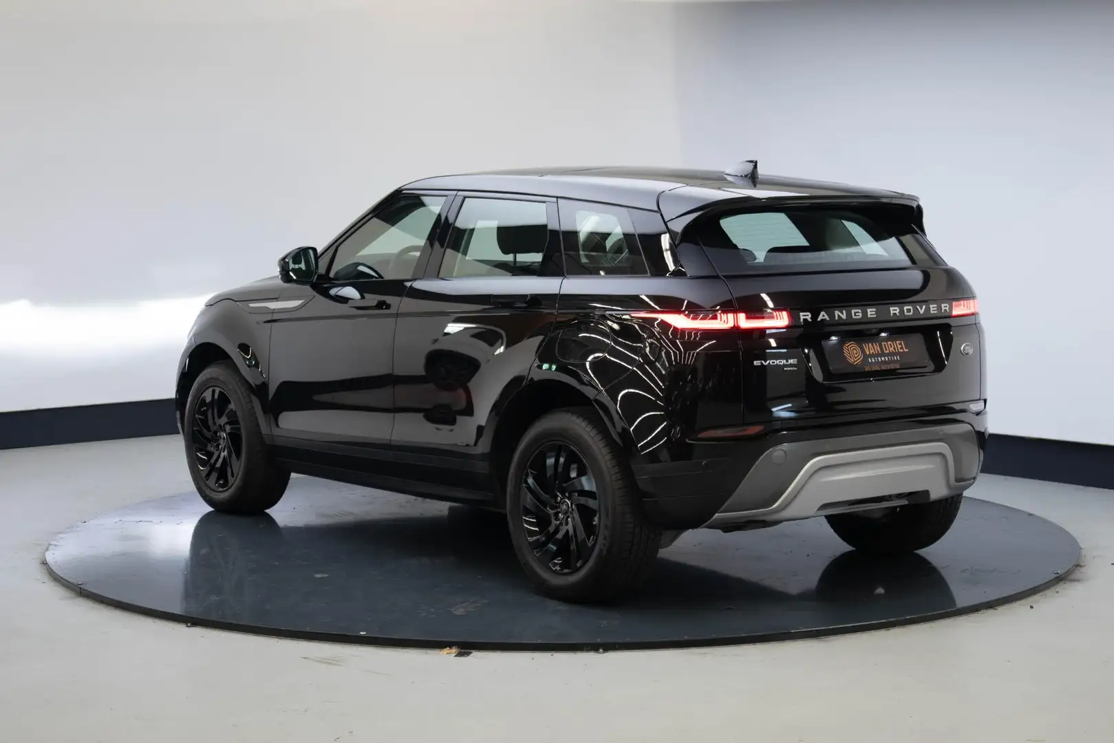 Land Rover Range Rover Evoque 1.5 P300e AWD S | 360 camera | Panoramadak | Fekete - 2