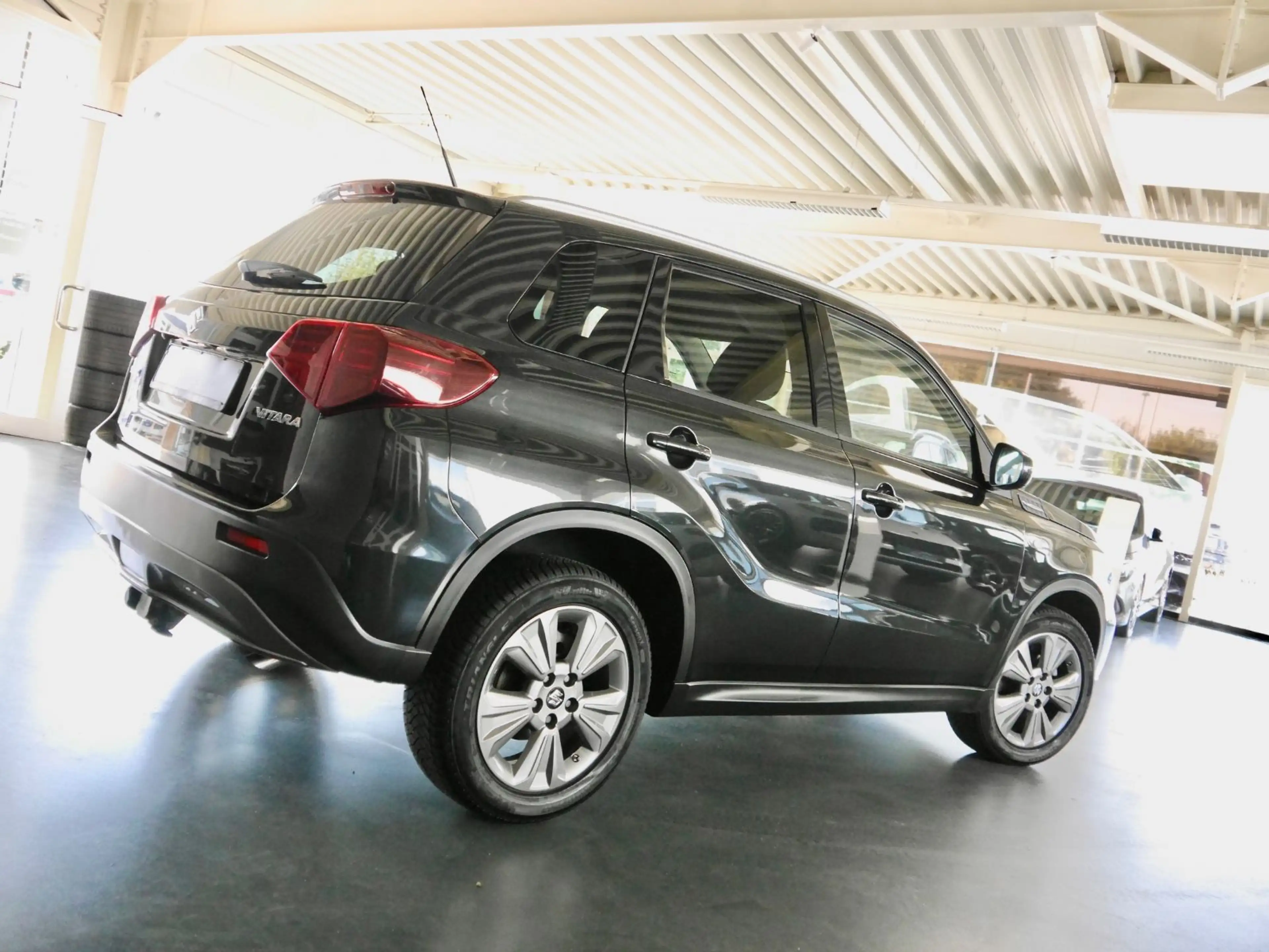 Suzuki Vitara 1.4 Comfort*Navi*R.Kamera*AHK* — photo 7