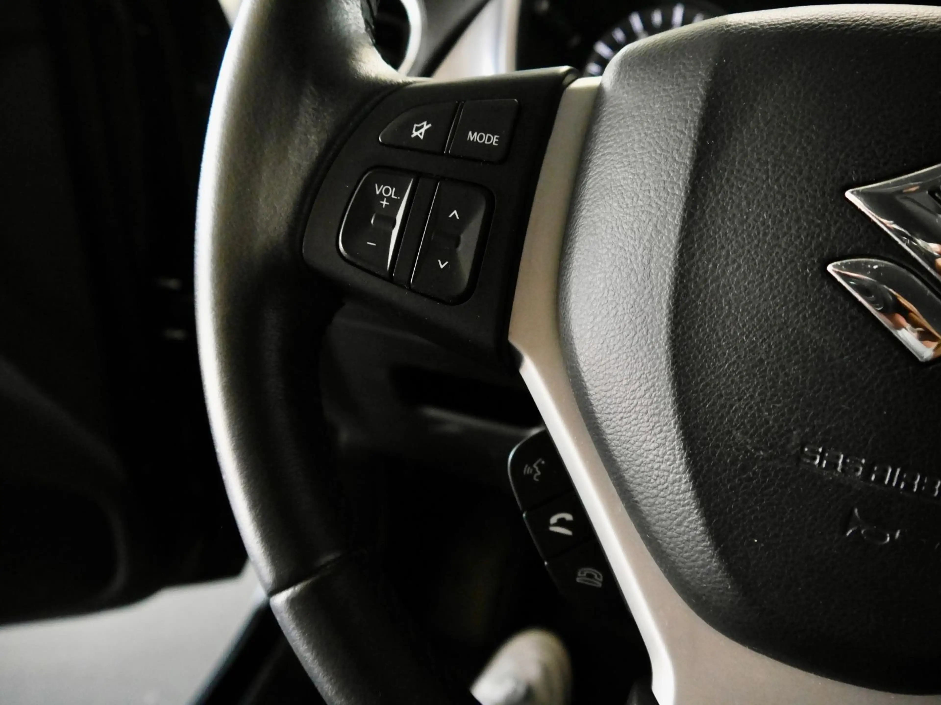 Suzuki Vitara 1.4 Comfort*Navi*R.Kamera*AHK* — photo 15