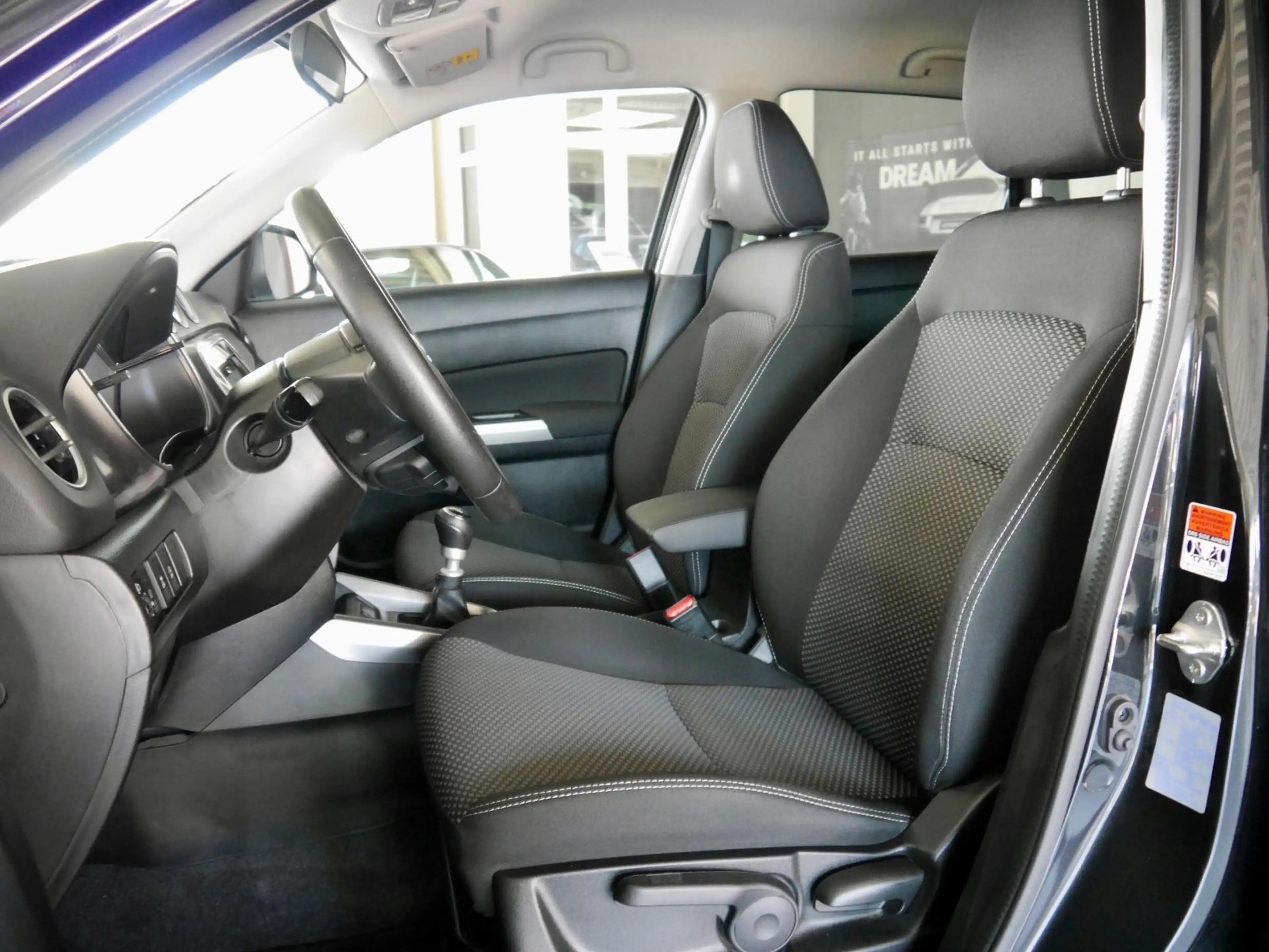 Suzuki Vitara 1.4 Comfort*Navi*R.Kamera*AHK* — photo 13