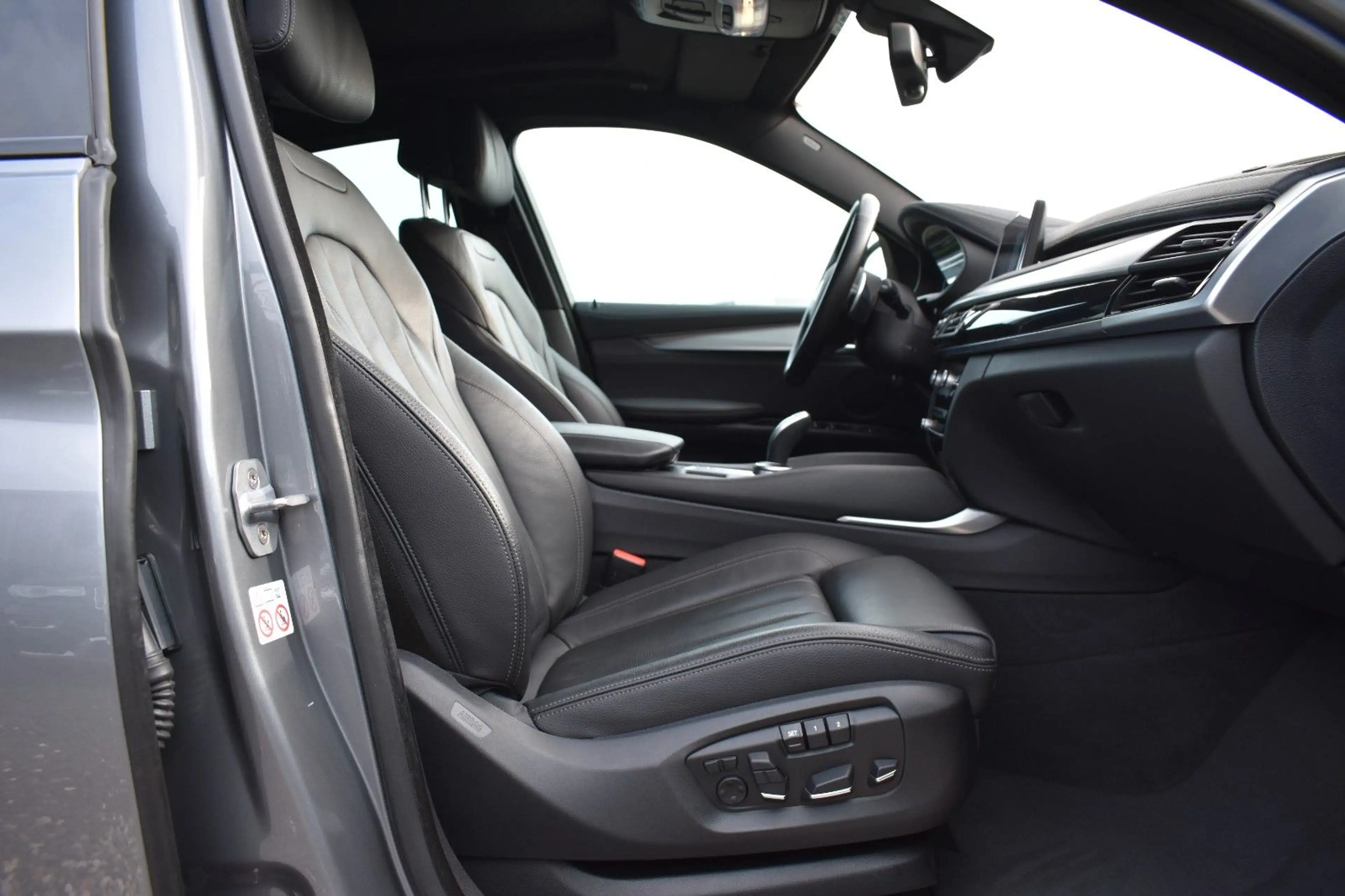 BMW X6 xDrive 40d M-SPORT/KEYLESS/HUD/AHK/KAMERA/ACC — photo 11