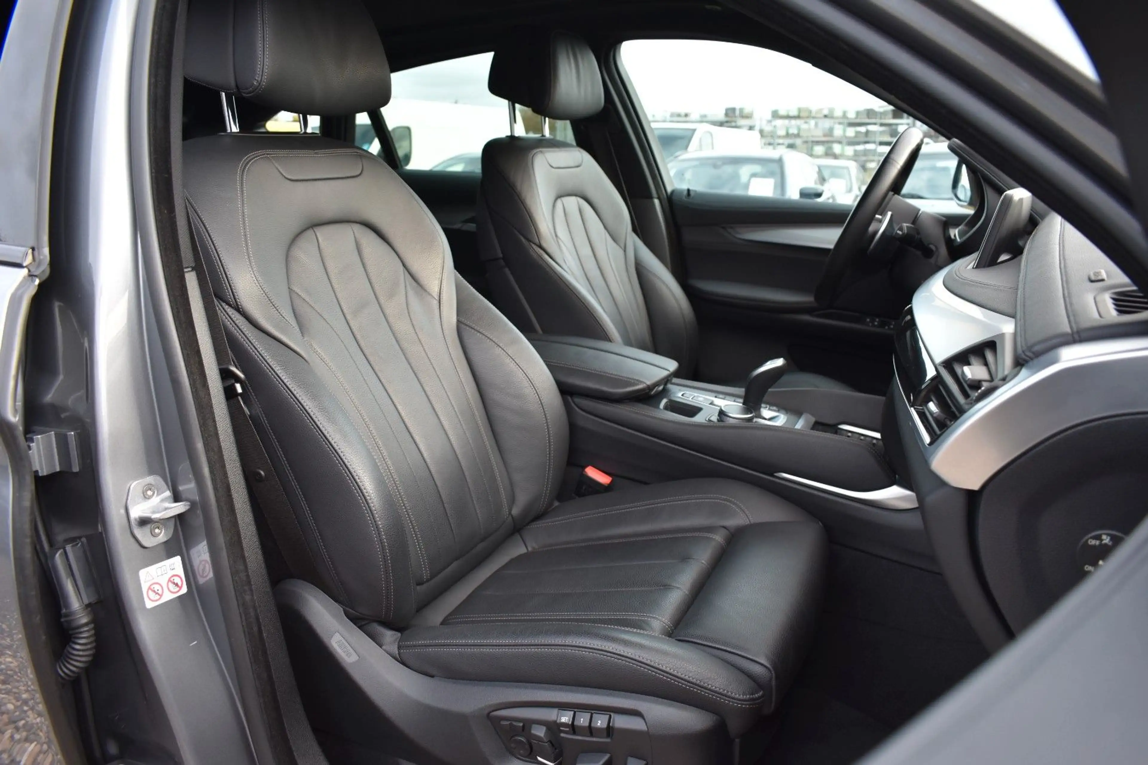 BMW X6 xDrive 40d M-SPORT/KEYLESS/HUD/AHK/KAMERA/ACC — photo 13