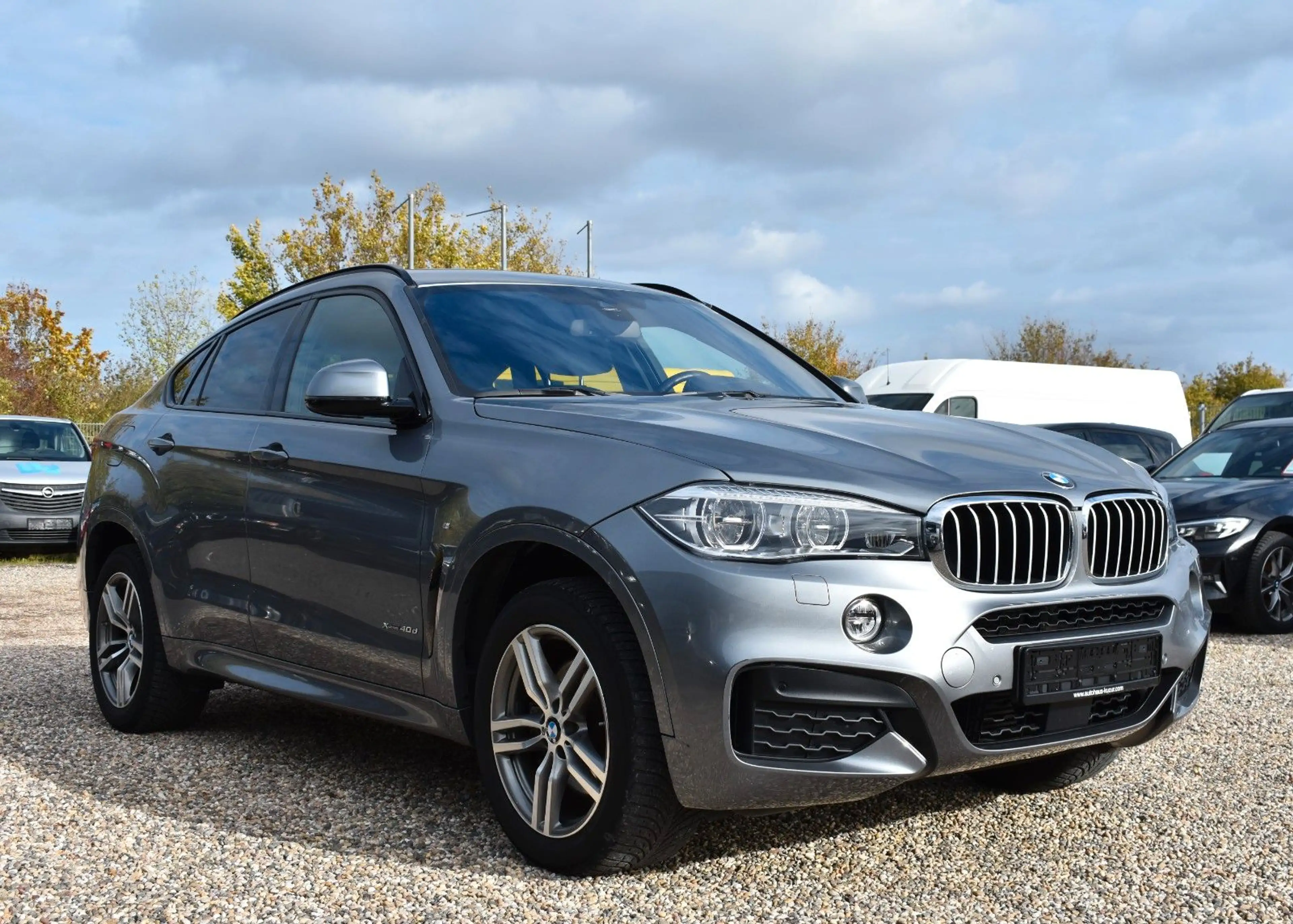 BMW X6 xDrive 40d M-SPORT/KEYLESS/HUD/AHK/KAMERA/ACC — photo 2