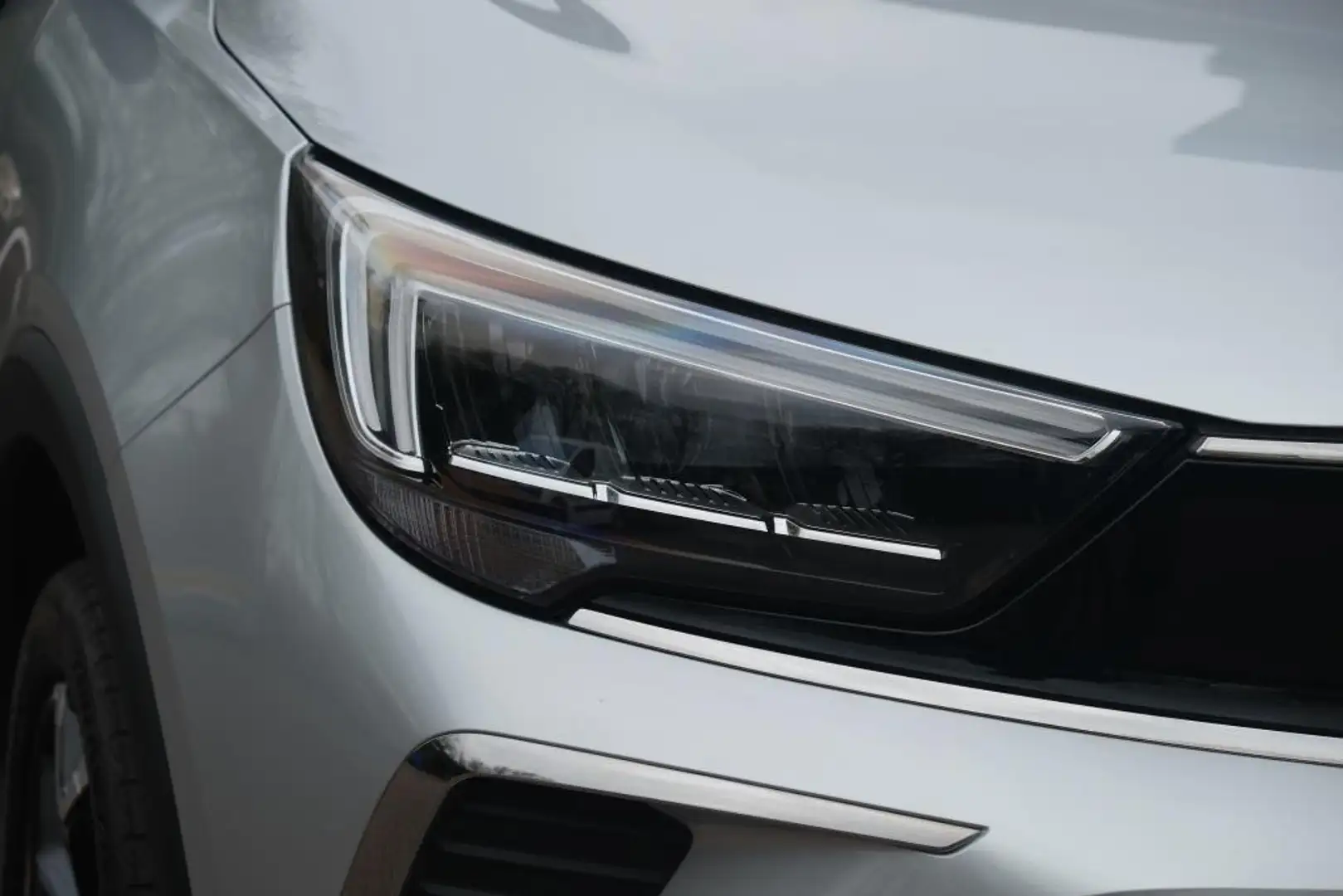 Opel Crossland 1.2 Turbo 110pk Ultimate | Navi | App Connect | Cl Zilver - 2