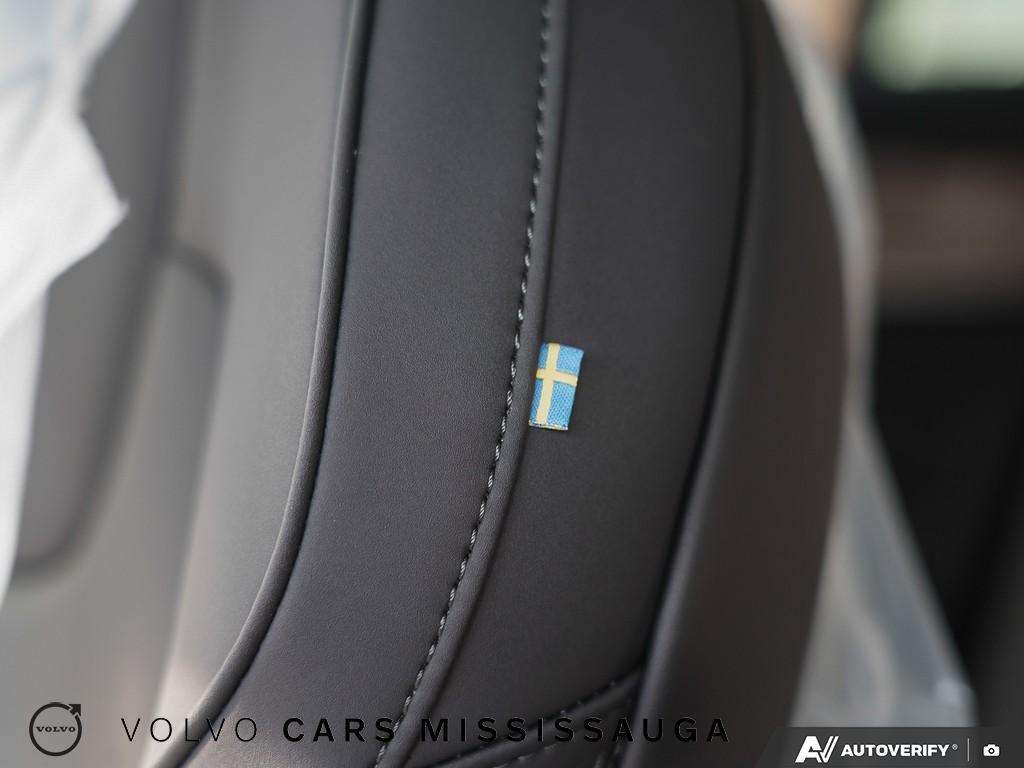 2026 Volvo XC90 B6 AWD Plus Bright Theme 7-Seater thumb 50