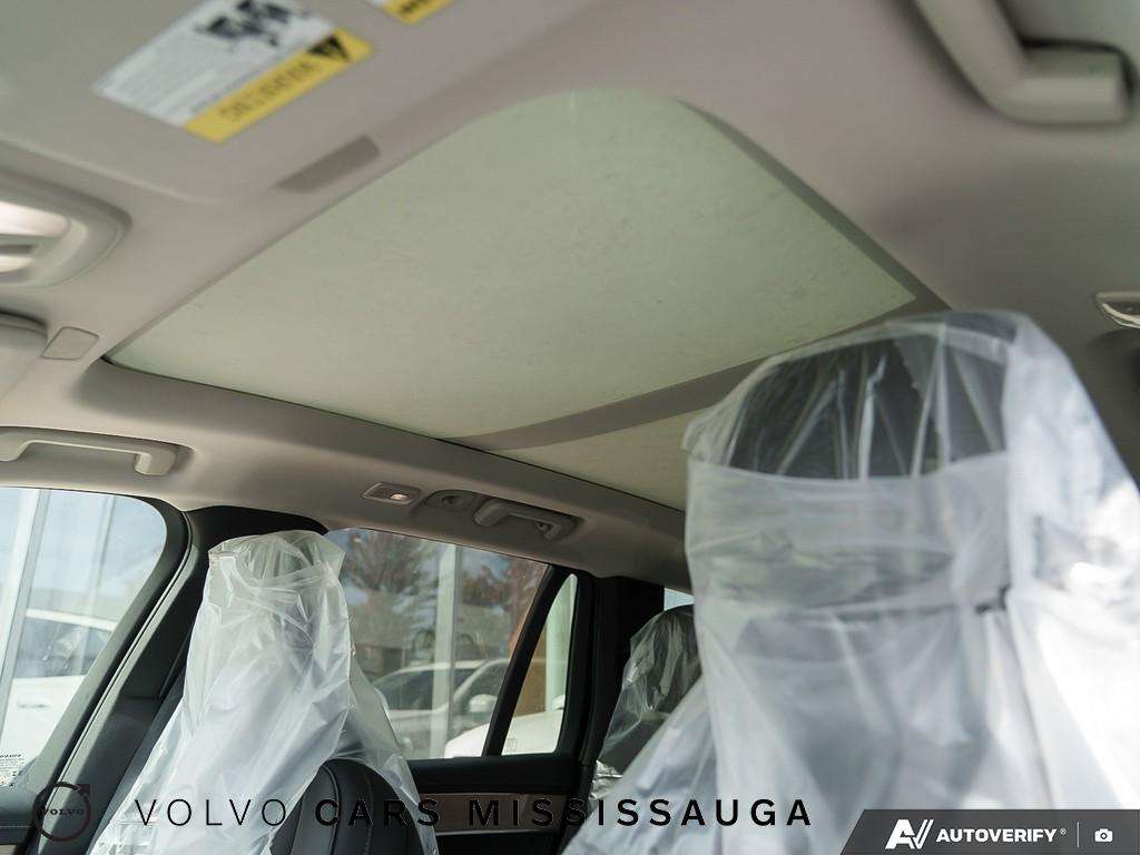 2026 Volvo XC90 B6 AWD Plus Bright Theme 7-Seater thumb 53
