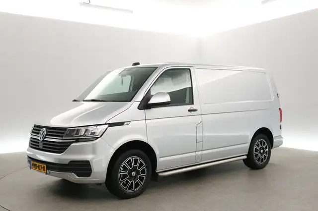 Volkswagen Transporter view 8
