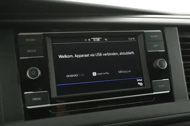 Volkswagen Transporter view 12