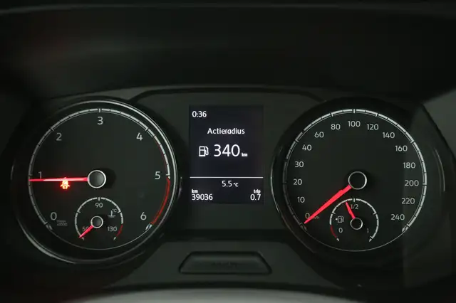 Volkswagen Transporter view 14
