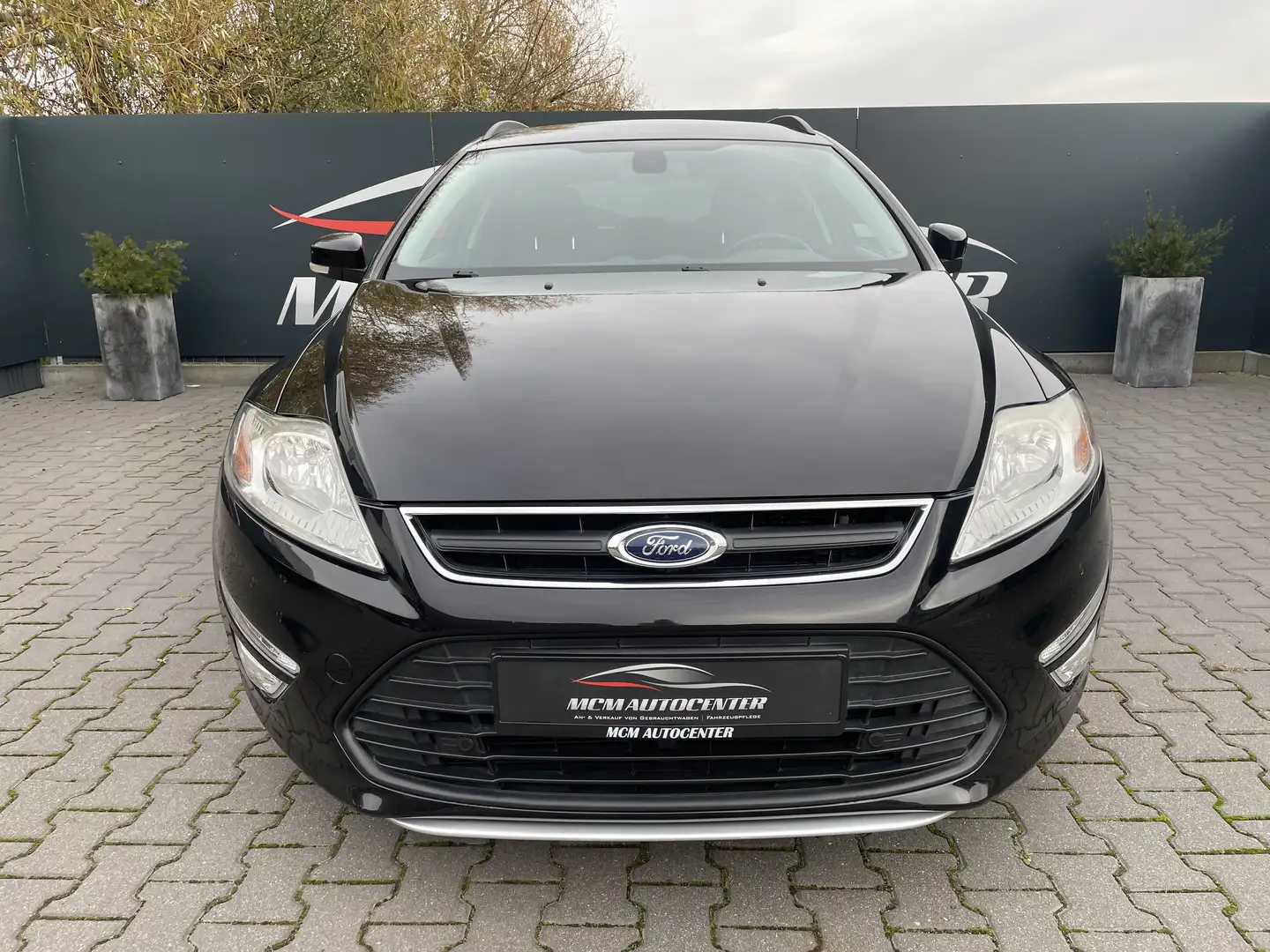 Ford Mondeo Turnier Champions Edition Schwarz - 2