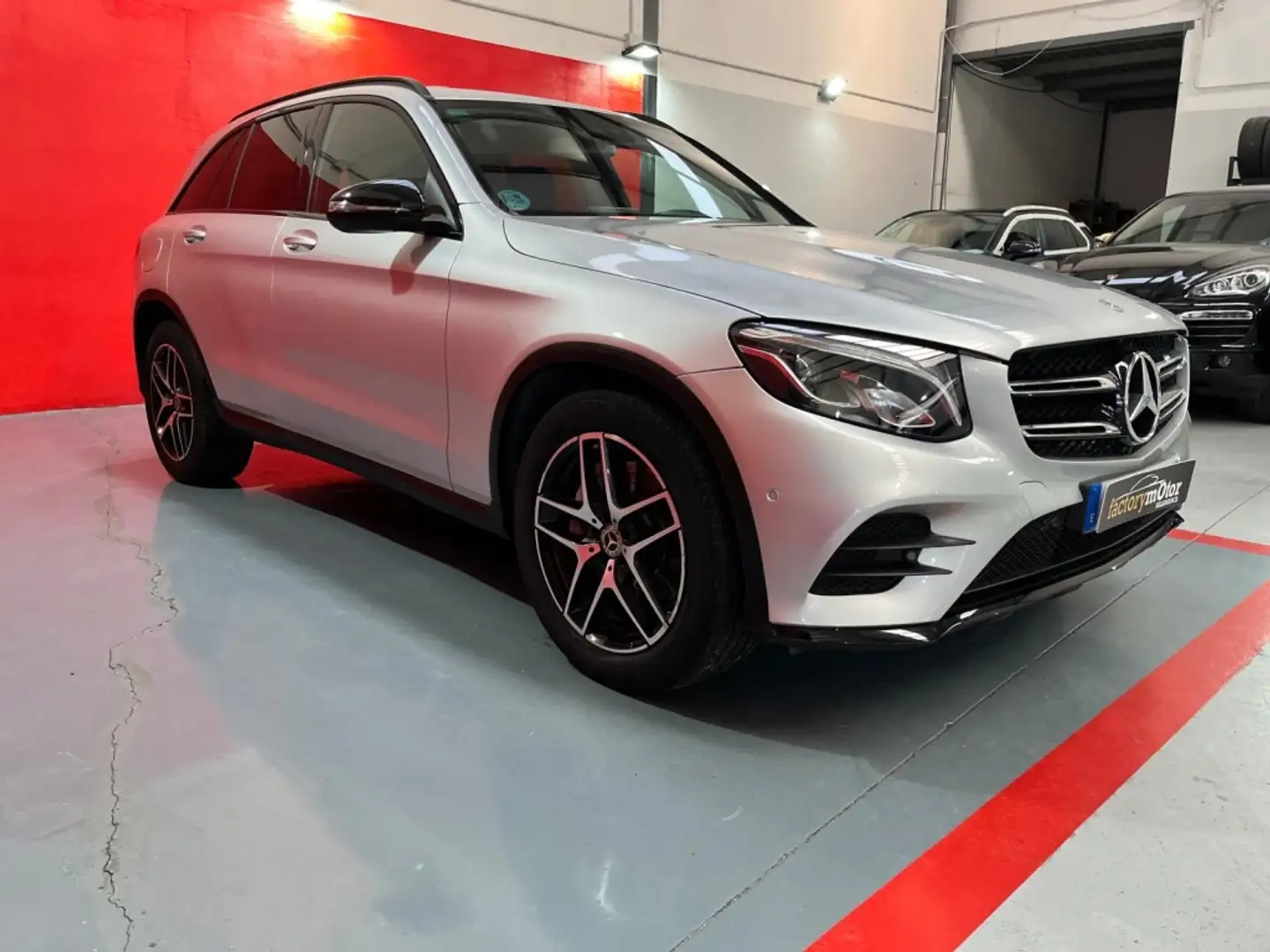 Mercedes-Benz GLC 220 220d 4Matic Aut. Gris - 2