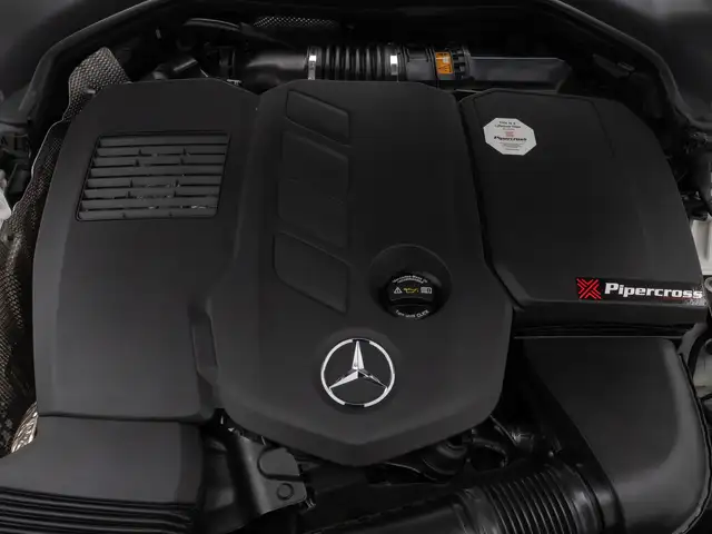 Mercedes-Benz C-Class view 14
