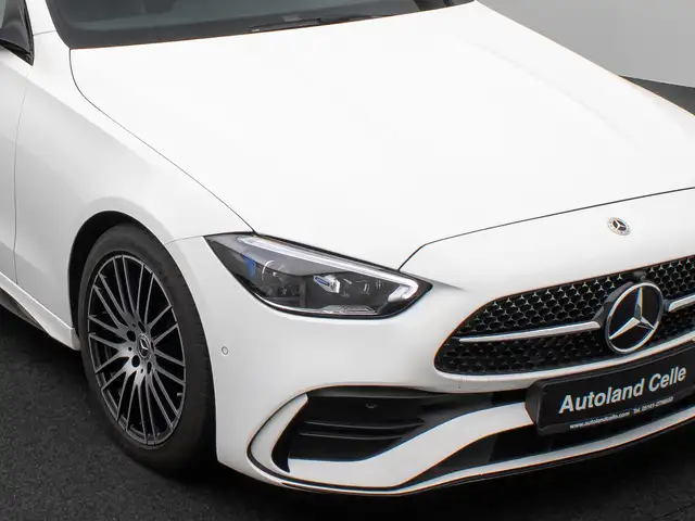 Mercedes-Benz C-Class view 18