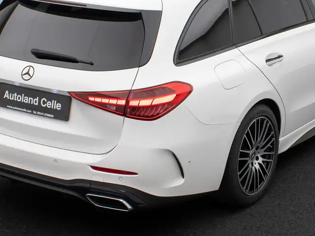 Mercedes-Benz C-Class view 15