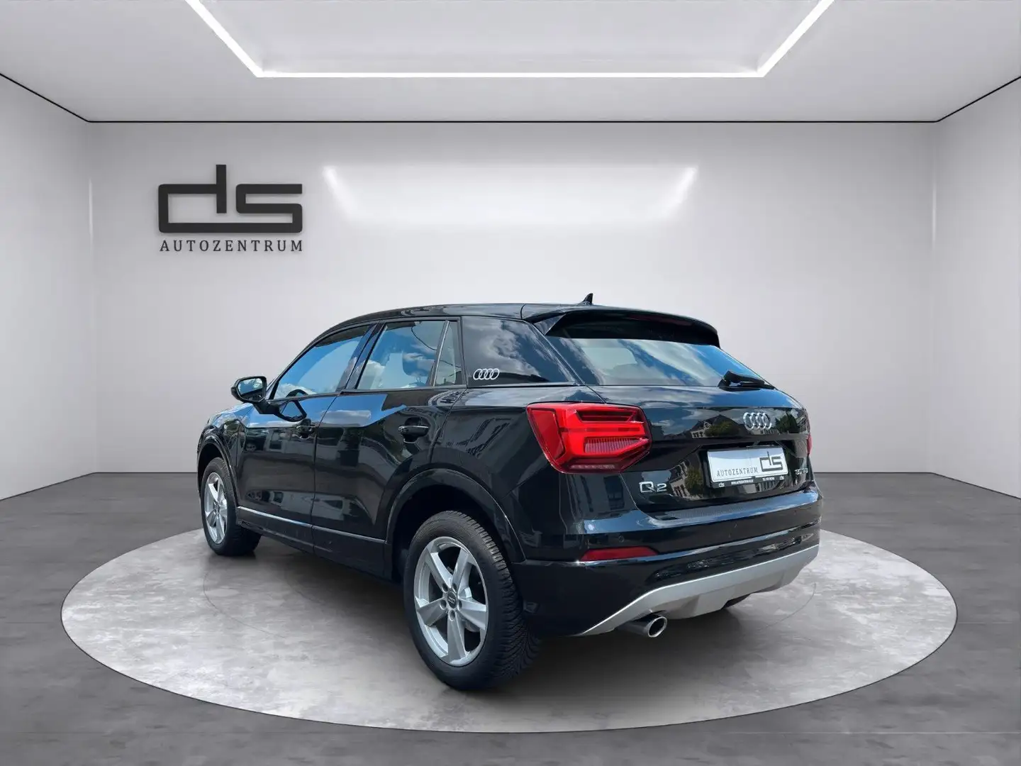 Audi Q2 30 TFSI SPORT*Automatik*Kamera*SHZ*PDC Negro - 2