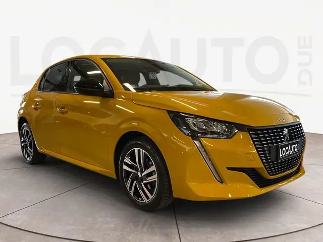 Peugeot 208 view 3