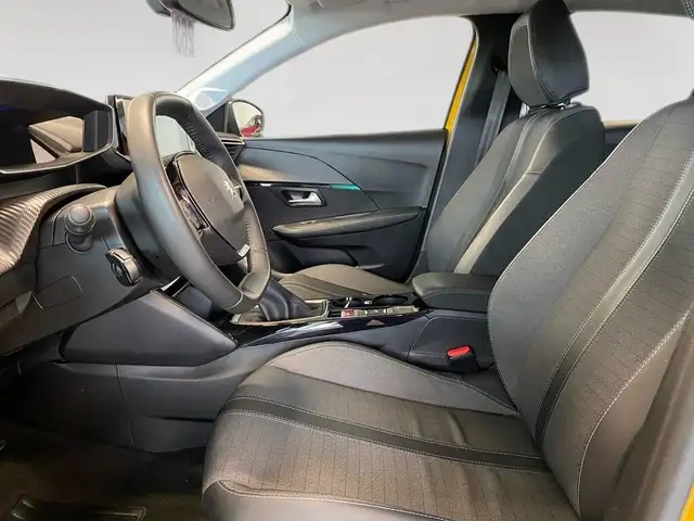 Peugeot 208 view 7