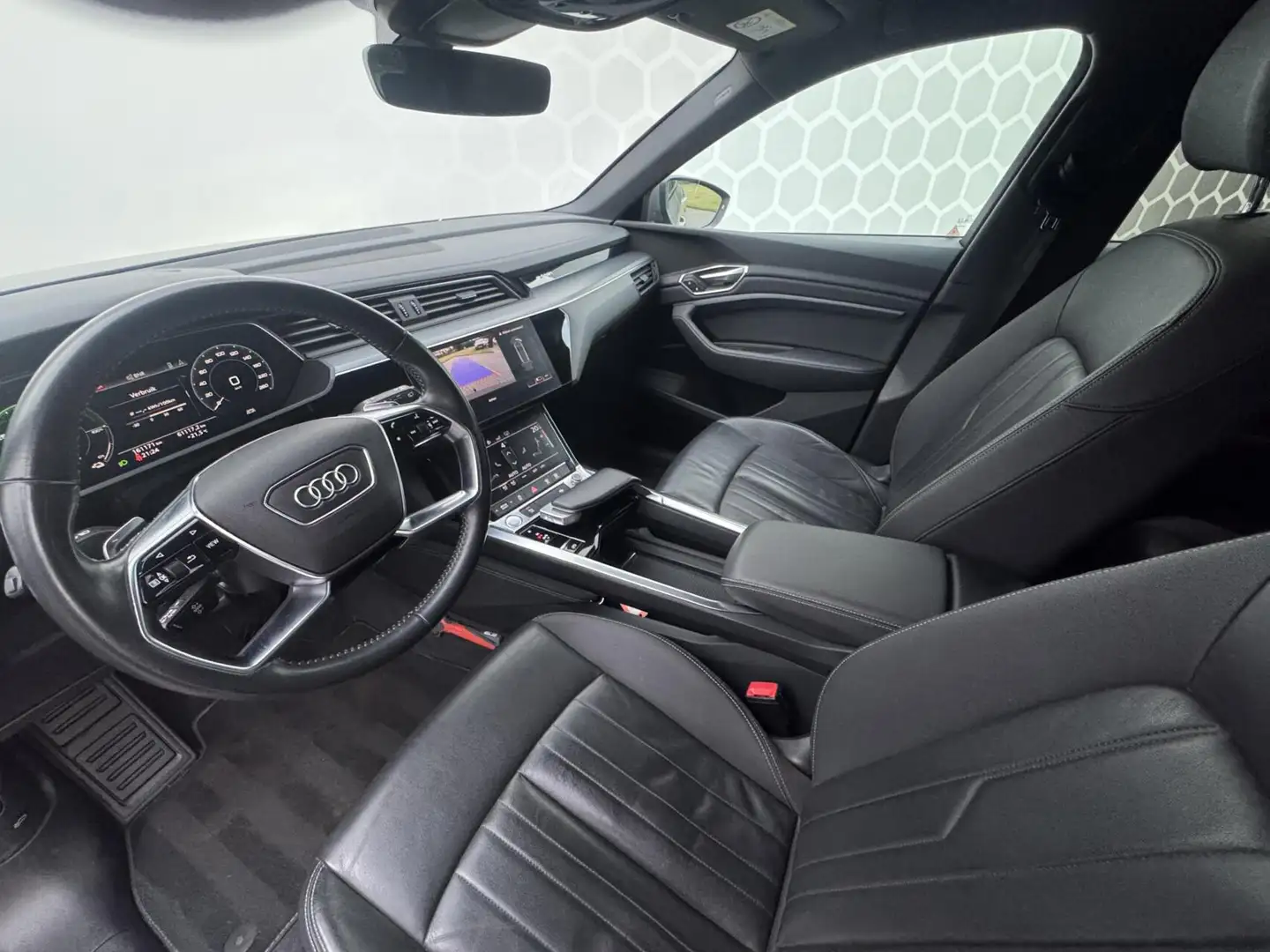 Audi e-tron e-tron 55 quattro advanced 95 kWh Trekhaak Leer Gris - 2
