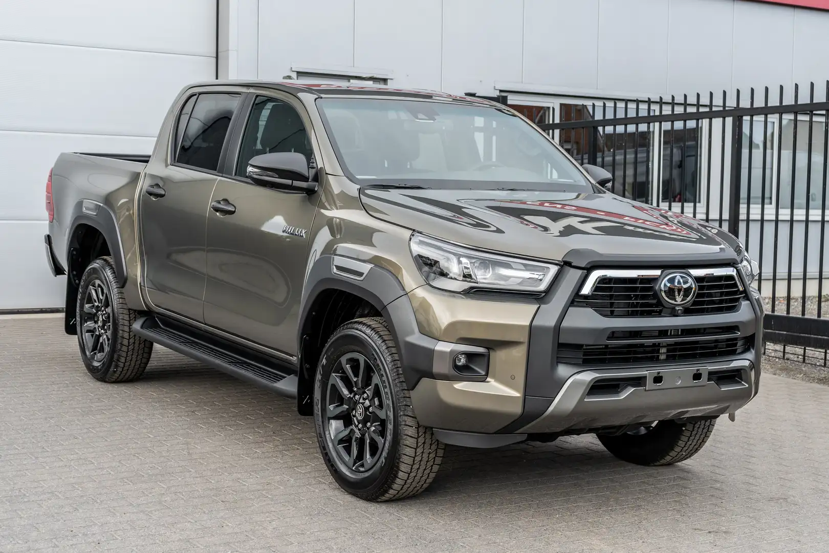 Toyota Hilux 2.8 D4D Invincible - Automaat - 47.000 excl Fekete - 1