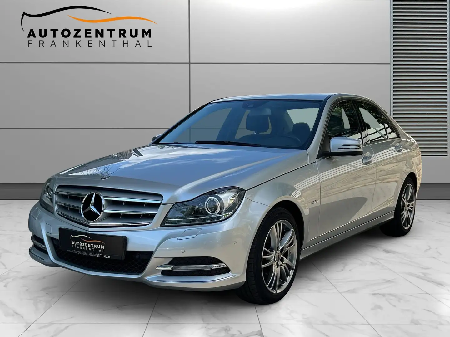 Mercedes-Benz C 350 Lim. CGI BlueEfficiency CAM BI-XENON NAV Zilver - 1