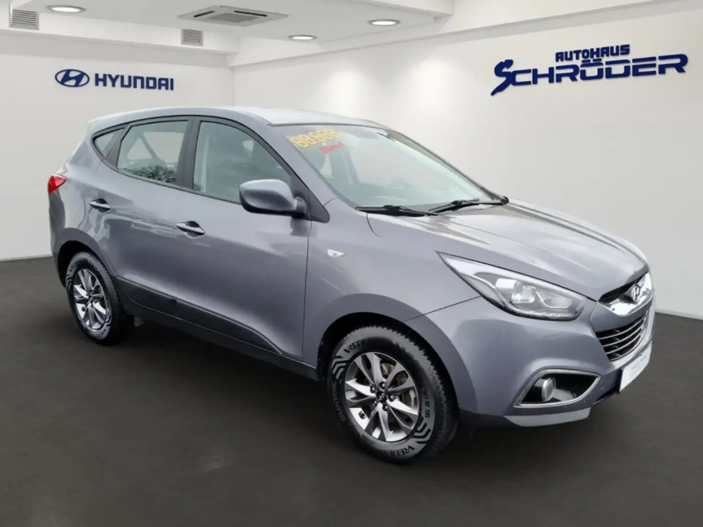 Hyundai iX35 FL 1.7 CRDi Classic FIFA World AHK+KLIMA+HU/AU Gris - 2