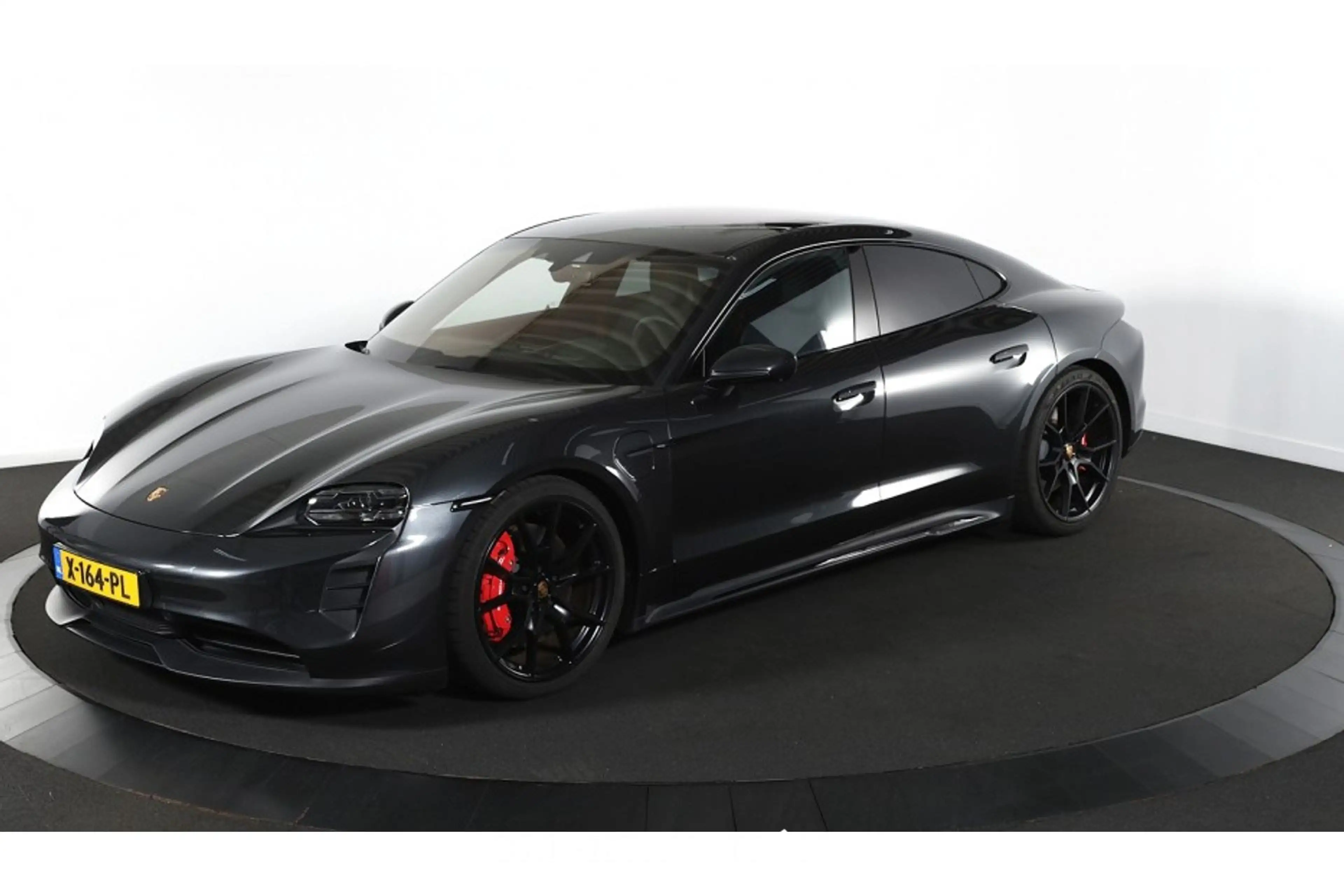 Porsche Taycan GTS 93 kWh 600 PK !!