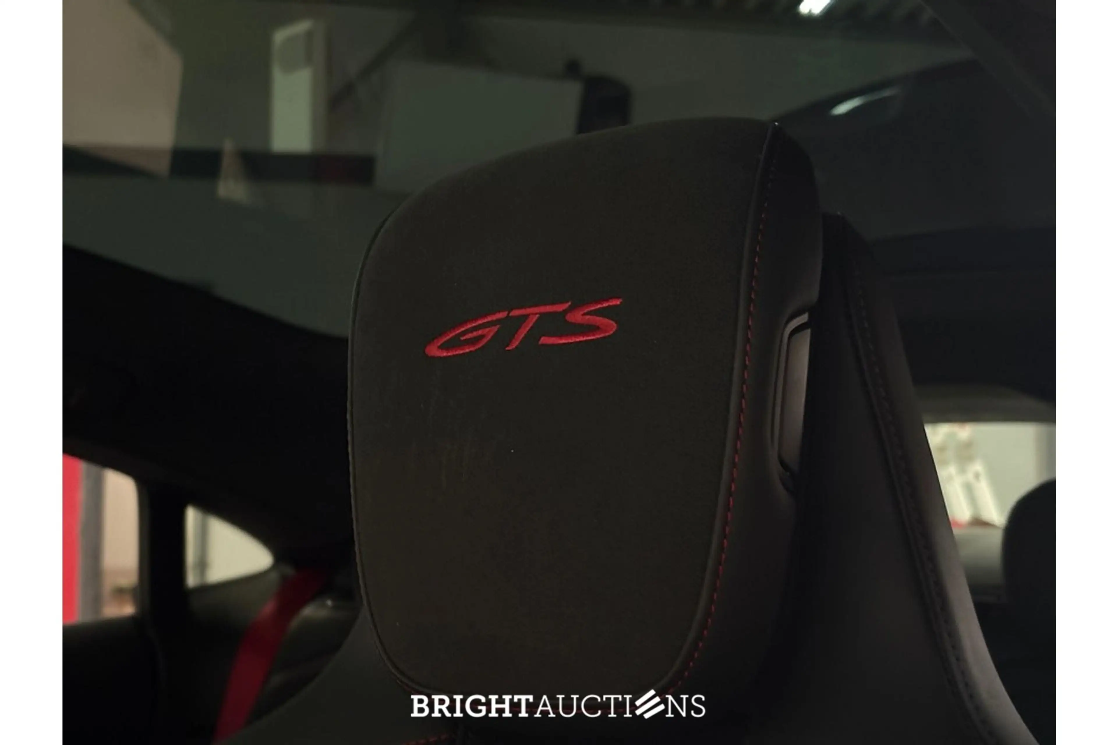 Porsche Taycan GTS 93 kWh 600 PK !! — photo 12