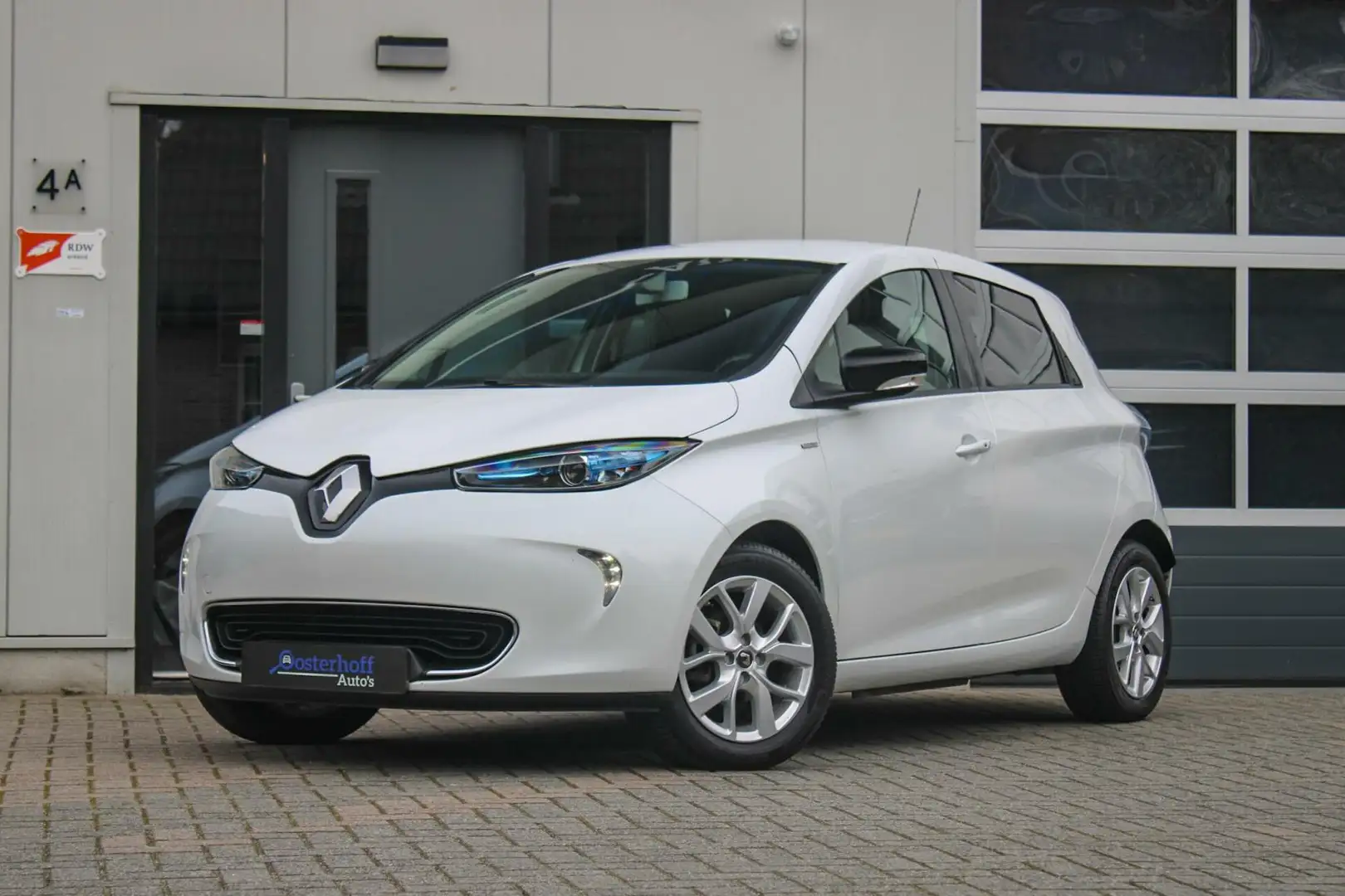 Renault ZOE R110 Limited 41 kWh (ex Accu) €2000,- Subsidie! Wit - 1