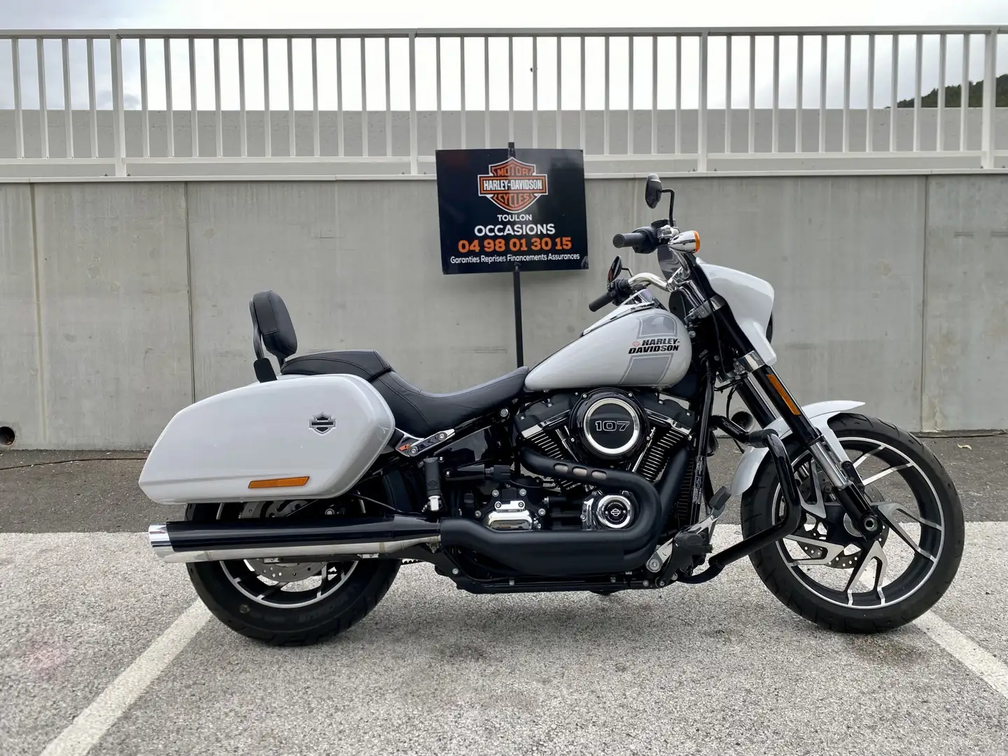 Harley-Davidson Sport Glide - 1