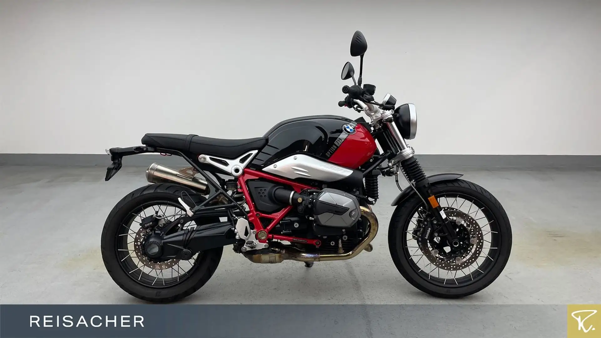 BMW R nineT URBAN G/S umbau auf Scrambler Fekete - 2