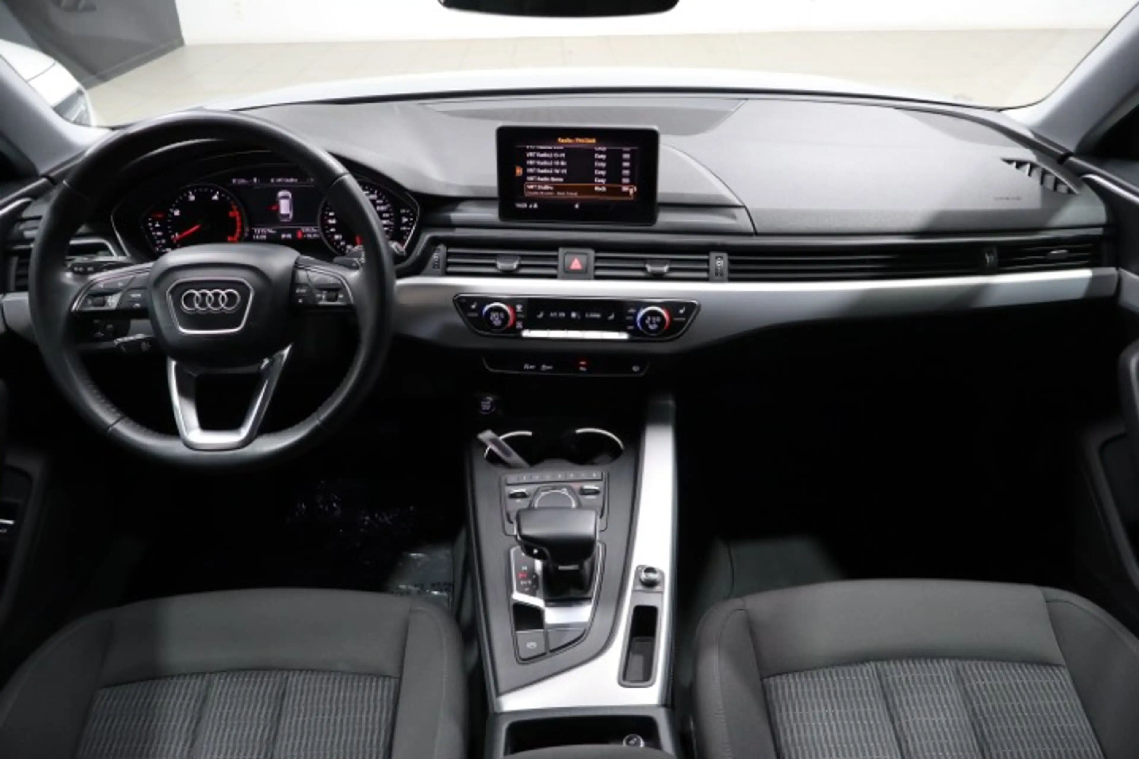 Audi A4 A4 Avant 2.0 TDi S tronic — photo 9