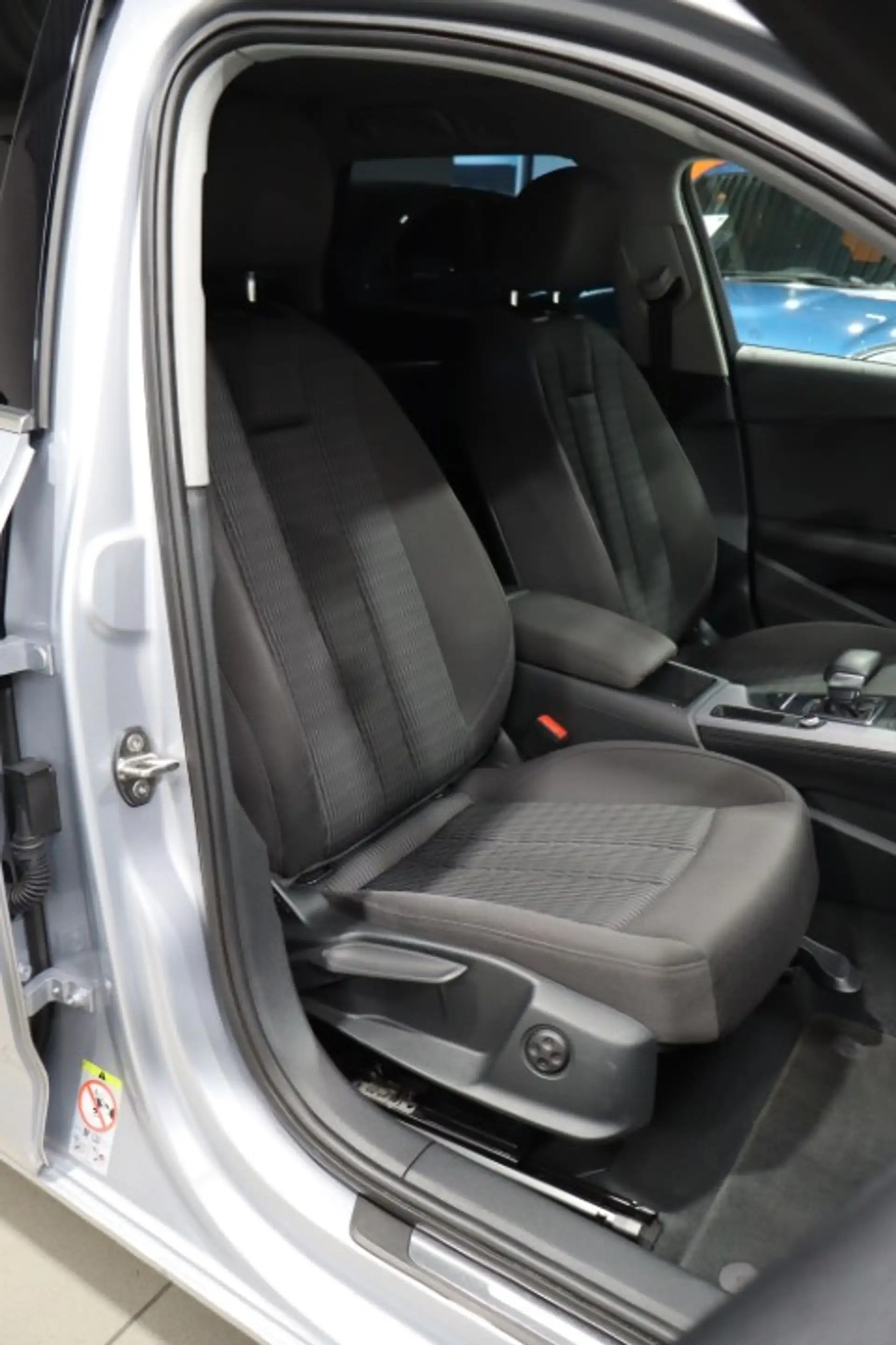 Audi A4 A4 Avant 2.0 TDi S tronic — photo 12