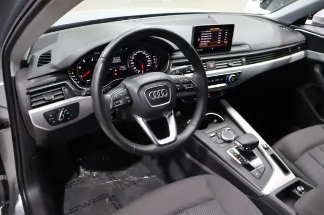 Audi A4 view 14