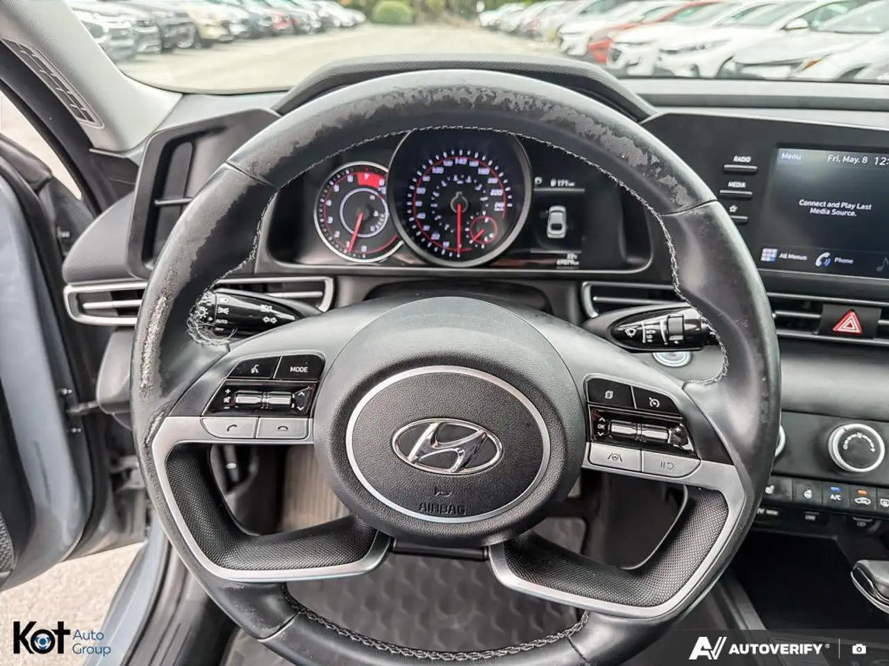 Hyundai ELANTRA снимка Hyundai ELANTRA